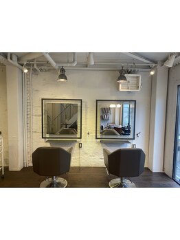 日々のライフスタイルを大切にする大人の女性に…あなたのなりたいを丁寧に叶えます。