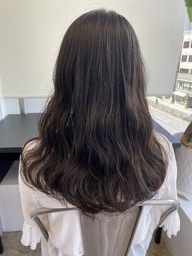 ルッソ チアロ(Lusso chiaro) アッシュブラック/韓国風巻き/髪質改善トリートメント