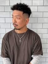 サンディーズバーバーショップ(Sandees)&nbsp;ツイストパーマフェードスパイキーショート