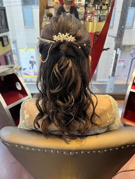 グリッツ (GLITZ) ハーフアップ