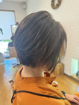 ナチュ(Nachu) グラデーションボブ