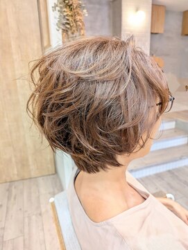 ヘアサロン アンフェール(Hair Salon Amfaire) 小林/明るいグレーカラー/ベージュ/ショートボブ30代40代50代