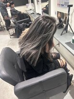 キング 心斎橋店(K!ng) ハイライトカラーミルクティーベージュレイヤーカットオルチャン