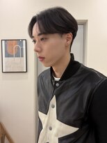 ハニー 町田(HONEY)&nbsp;センターパート 短め 韓国風 刈り上げ