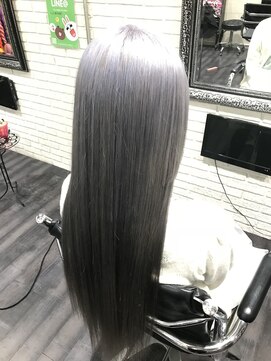 ミミック (mimic) 【派手髪】ロリータさんにもオススメ【ホワイトシルバー】