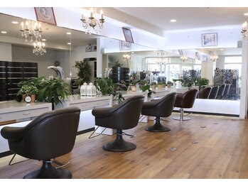 SOWARE　de VAINCRE　【ソワレ　ド　ヴァンクル】