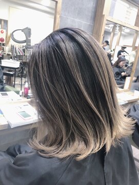 ジゼル(gisele) バレイヤージュ