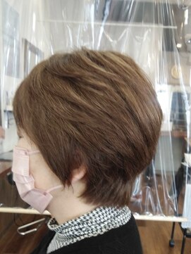 ヘアアンドスパ アイリス hair&spa Iris 【南鳩ヶ谷1分☆30代からの本格サロン】ふんわりショート