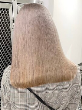 ウィコ 新宿(WICO) ミルクティー☆ [新宿駅/フェミニン/モード/ダークアッシュ]