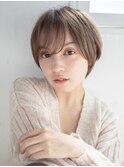 小顔に見せるヘア/丸みショート