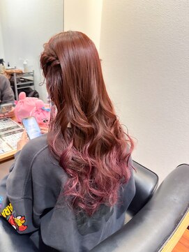 スリーバイザサロン(THREE by the salon) ピンクカラー×はーふついんあ