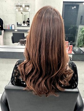 エンディアリング 東銀座(Endearing) ★レイヤーカット イメチェン 美髪 ホワイトブロンド