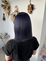 トーン(tone)&nbsp;透明感カラー/暗髪/ネイビー/切りっぱなし