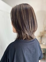 ロッカ(ROCCA)&nbsp;グレージュハイライトボブ