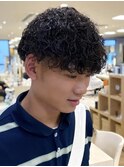メンズパーマ波巻きツイストスパイラル刈り上げセンターパート