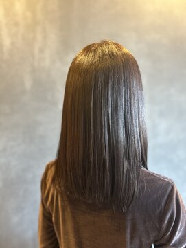 ジッピーオブトータルビューティ(Zippy of total beauty) うっすらレイヤーカット