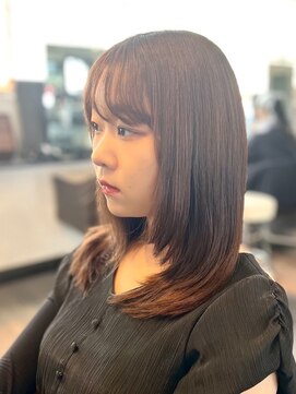 アトリエファゴ ハナミズキ店 【Yuine】多毛さんにもお住め！顔まわりレイヤー