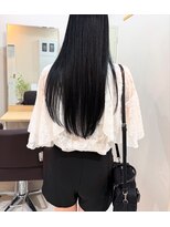 アトレ アネックス(attrait ANNEX)&nbsp;ロング艶やかなブラックヘアスタイル