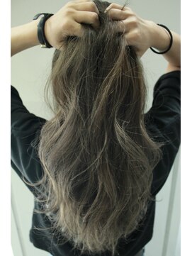 エイト プラット 渋谷2号店(EIGHT plat) 【EIGHT plat 渋谷2号店】カーキグレージュ×縮毛矯正