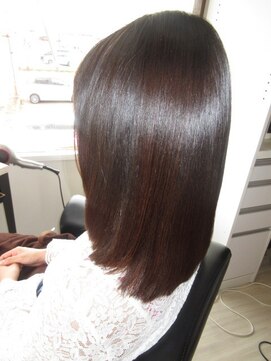 コア フィール ア デイ(COIFFURE A DAY) ミディアムロング