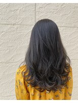 アンカーウェリナ(ANCHOR welina)&nbsp;甘めロングレイヤーのダークフォギーグレージュ