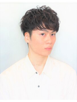 ノイセル(Noisyle) スリークショートコンマバングツーブロック束感ヘアウェットヘア