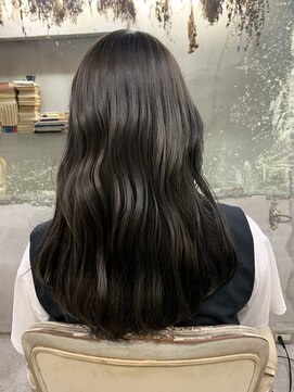 ロイジー(roijir) 【roijir 表参道】透明感×ダークブルージュ