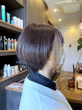 ベランダ(veranda) インナーカラーショートボブ