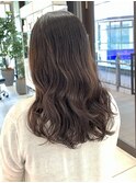 2022年人気髪型ツヤ髪コテ巻き風パーマ