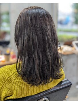 ローハ アゲオ(Lowha -ageo-) オレンジ感強でも問題なし！ネイビーアッシュで上質グレーに