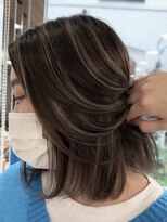 レディアル 大宮(REDEAL ope.) 【白髪手術】コントラストハイライト/白髪ぼかし/ハイライト