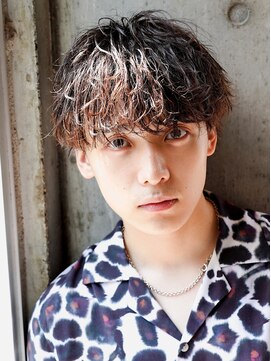 アルファ 新宿(alpha) サーフカール/ 刈り上げセンターパート/ブルーブラック[新宿駅]