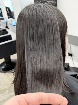 ココ 本八幡(KOKO) ★デザインカラー/レイヤーカット/ウェットヘアオリーブベージュ