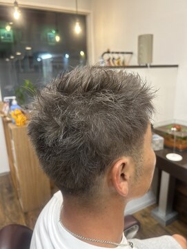 ジョーダン ヘアーワークス(JohDan hair works) スモーキースパイキーショート