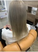 ミルクティーベージュ
