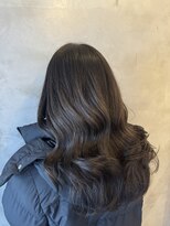 リリアーナ(LILIANA) 透明感カラー 暗髪カラー 韓国ヘア レイヤーカット ガーリーヘア