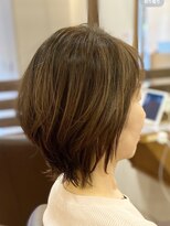 フリージア(freesia) 30代40代50代/ふんわりスタイル/艶髪ヘア/大人可愛い