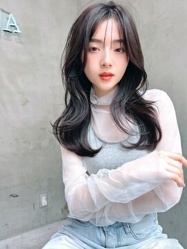 エイミー(Aimee) Aimee町田 ニュアンスヘア×ブルーブラック