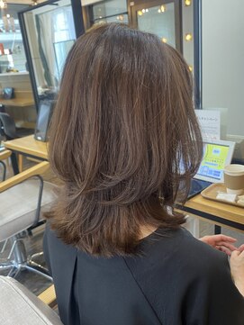 ヘアアンドメイク スタジオ ミムロ(HAIR&MAKE STUDIO MIMURO) ミディアムレイヤー