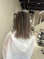 ミチ ノア(mich-nor-)&nbsp;赤味が苦手な人向けベージュ系バレイヤージュ◎20代30代40代