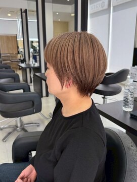 ハウオリ 金沢駅西店(Hau'oli) 白髪ぼかし/白髪ぼかしハイライト/脱白髪染め/白髪染め/透明感