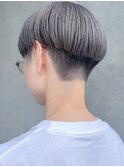 刈り上げ 丸み マッシュショート アンブレラカラー グレージュ
