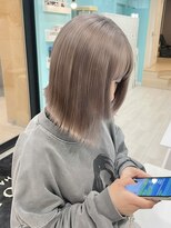 ユーフォリア 池袋東口駅前店(Euphoria) 大人可愛い大人美人くすみカラーアッシュグレーベージュ