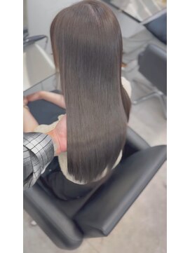 コア 梅田茶屋町店(Core) 髪質改善 艶髪 暗めカラー韓国風 前髪カット 小顔 梅田