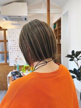 ディッセンバー 伊勢崎(December) 切りっぱなしボブ/ミニボブ/丸くないボブ/ヘーゼルベージュ