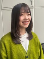 ヴィヴィ(VIVIE)&nbsp;大人ガーリー似合わせミディアムレイヤーカットダークアッシュ