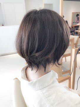 デイズ(days) 10代20代30代.40代, マニッシュ丸みショートボブヘア