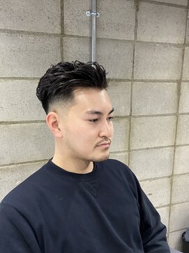 ミナミ(MINAMI) オールバックスタイル　アイロンパーマ　国分寺