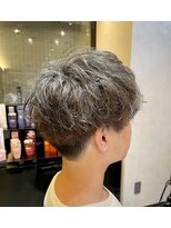 インアンドヤング(in&yang)&nbsp;アッシュベージュ　ハイトーンカラー