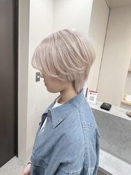 ユウル 横浜(juhl.) ホワイトミルクティー/ケアブリーチ/ハイトーンカラー/ブリーチ